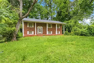 2131 Chevy Chase Ln, Decatur, GA 30032 - Photo 2
