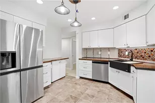 327 Lewis Cir, Commerce, GA 30529 - Photo 10