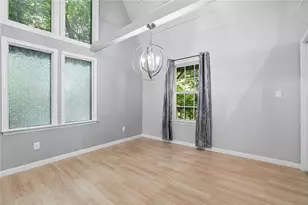 327 Lewis Cir, Commerce, GA 30529 - Photo 6