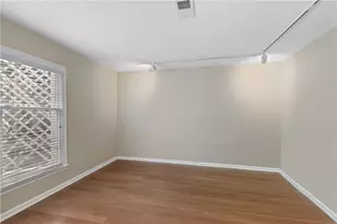 601 Abingdon Way, Atlanta, GA 30328 - Photo 16