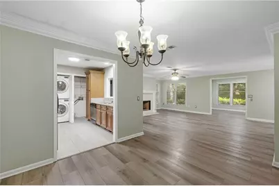 601 Abingdon Way, Atlanta, GA 30328 - Photo 8