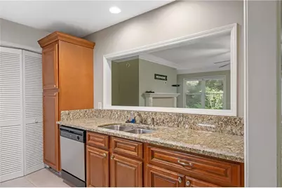601 Abingdon Way, Atlanta, GA 30328 - Photo 10
