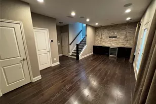 1922 Townsend Ct, Atlanta, GA 30329 - Photo 8