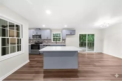 3022 Hillwood Drive NW, Lawrenceville, GA 30044 - Photo 8