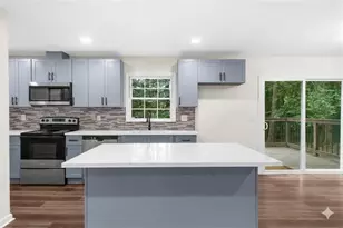 3022 Hillwood Dr NW, Lawrenceville, GA 30044 - Photo 6