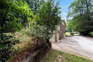 4402 N Shore Ln, Norcross, GA 30093 - Photo 22