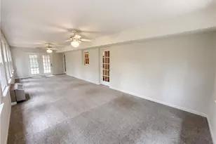4402 N Shore Ln, Norcross, GA 30093 - Photo 10