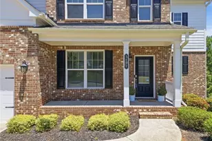 3860 Grandview Manor Dr, Cumming, GA 30028 - Photo 2