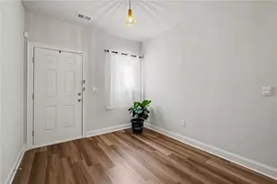 823 Mackay Crk, Woodstock, GA 30188 - Photo 2