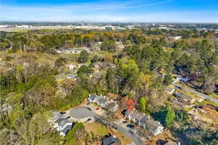 2883 Dresden Square Dr, Atlanta, GA 30341 - Photo 46