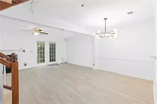 2883 Dresden Square Dr, Atlanta, GA 30341 - Photo 2