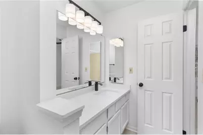 2883 Dresden Square Drive, Atlanta, GA 30341 - Photo 32