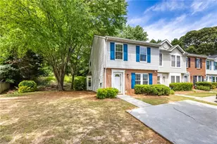 2883 Dresden Square Dr, Atlanta, GA 30341 - Photo 10