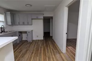 3283 Pebble Dr, Atlanta, GA 30344 - Photo 6