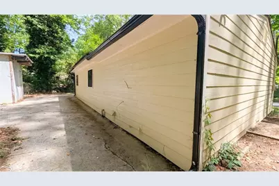 3283 Pebble Drive, Atlanta, GA 30344 - Photo 22