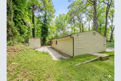 3283 Pebble Drive, Atlanta, GA 30344 - Photo 20