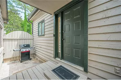 526 Gardenia Lane, Marietta, GA 30068 - Photo 2