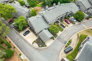 526 Gardenia Ln, Marietta, GA 30068 - Photo 28