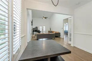 526 Gardenia Ln, Marietta, GA 30068 - Photo 6