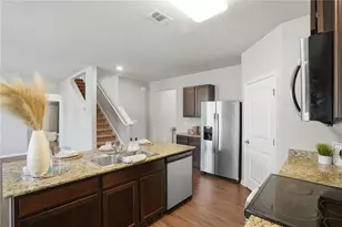 3869 Makeover Ct, Atlanta, GA 30349 - Photo 12