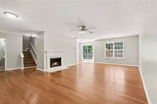 4489 Chestnut Lake Ave, Lithonia, GA 30038 - Photo 4