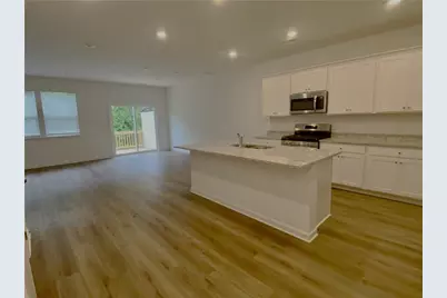 2582 Adventure Way, Doraville, GA 30360 - Photo 2