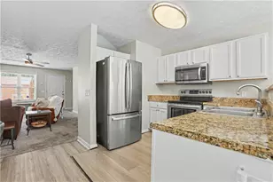 67 Davis Mill Ct, Lawrenceville, GA 30044 - Photo 10