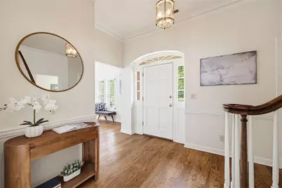 570 Rock Springs Road NE, Atlanta, GA 30324 - Photo 4