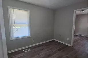 3645 Saturn Dr, Atlanta, GA 30331 - Photo 18