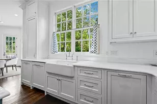 4371 Club Dr NE, Atlanta, GA 30319 - Photo 18