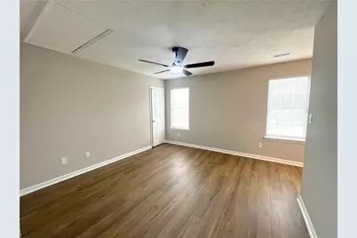 5843 Summerglen Lane, Atlanta, GA 30349 - Photo 10