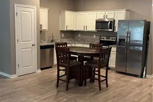 2330 McKenna Square Dr, Lithonia, GA 30058 - Photo 4