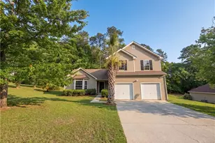525 Michael Cir, Monroe, GA 30655 - Photo 1