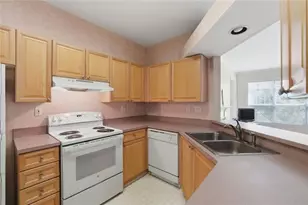 826 Sandringham Dr, Alpharetta, GA 30004 - Photo 10
