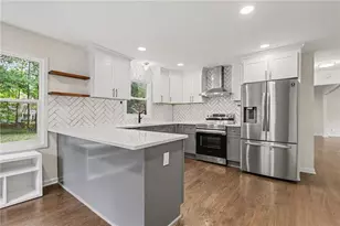 1772 Huntingford Dr, Marietta, GA 30068 - Photo 2