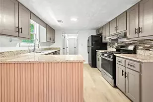 7156 Whitfield Dr, Riverdale, GA 30296 - Photo 12
