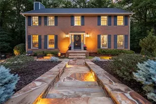 515 Bellfield Ct, Roswell, GA 30076 - Photo 2