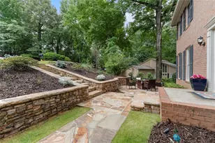 515 Bellfield Ct, Roswell, GA 30076 - Photo 6