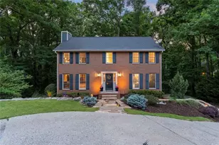 515 Bellfield Ct, Roswell, GA 30076 - Photo 2