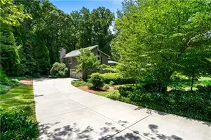 1195 Lake Colony Dr, Marietta, GA 30068 - Photo 4