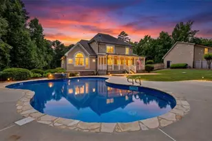 345 Allie Dr, McDonough, GA 30252 - Photo 2