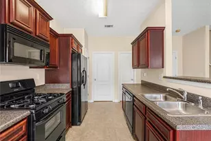 7590 Summer Berry Ln, Lithonia, GA 30038 - Photo 12