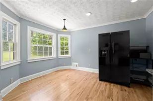 1020 Forest Park Ln, Suwanee, GA 30024 - Photo 14