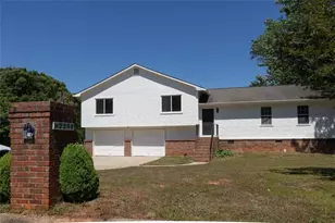 2250 Ridge Forest Dr, Grayson, GA 30017 - Photo 2