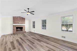 2250 Ridge Forest Dr, Grayson, GA 30017 - Photo 8