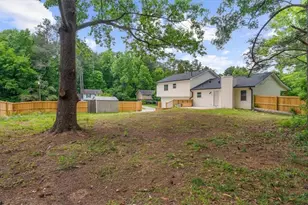 3460 Castille Dr, Snellville, GA 30039 - Photo 30