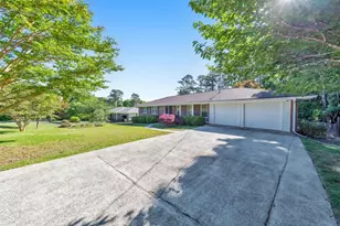 3072 Vandiver Dr, Marietta, GA 30066 - Photo 2