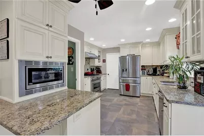 382 Charleston Lane, Lawrenceville, GA 30046 - Photo 2