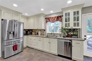 382 Charleston Ln, Lawrenceville, GA 30046 - Photo 16