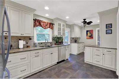 382 Charleston Lane, Lawrenceville, GA 30046 - Photo 4